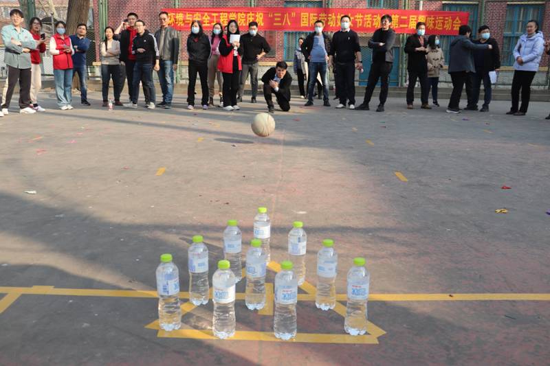 https://ha.qust.edu.cn/__local/2/79/D8/C7F755EFB48D0AB4299A5EE15C5_F638B496_3B99DE.jpg