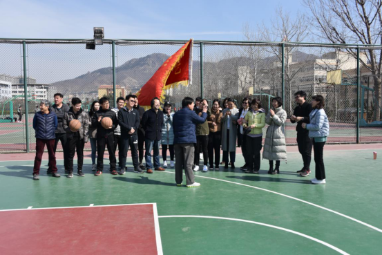 http://ys.qust.edu.cn/__local/2/6F/D5/FE41F387A5513C69DE4F8C19BEF_D936B115_C7B5A.png