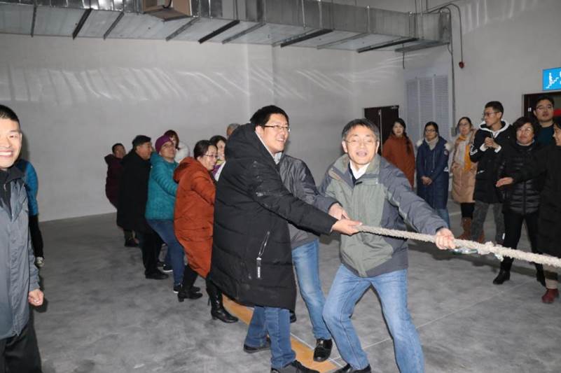 http://zdh.qust.edu.cn/__local/B/D4/76/B47D98F0356989C7ECA376C4C9D_7EF0866B_12E30.png