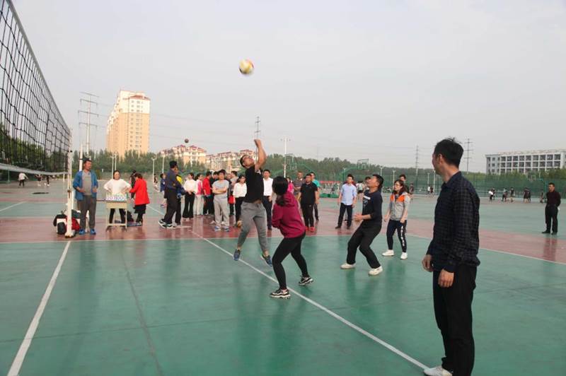http://gmxq.qust.edu.cn/__local/C/5E/CB/5982EC1B919C0BE2466231F7CCB_91C4FF97_11AA3.jpg