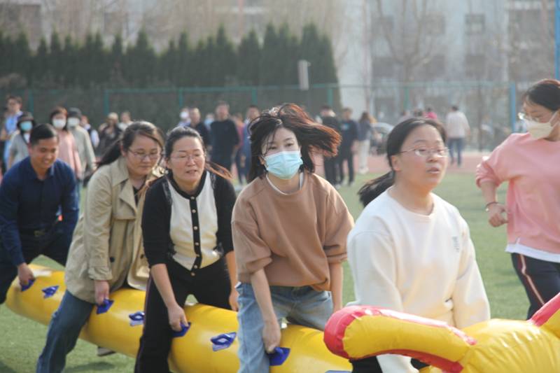 https://gmxq.qust.edu.cn/__local/4/E4/A4/F45776C46063C139E110DA79E96_7FF232E5_1E3604.jpg