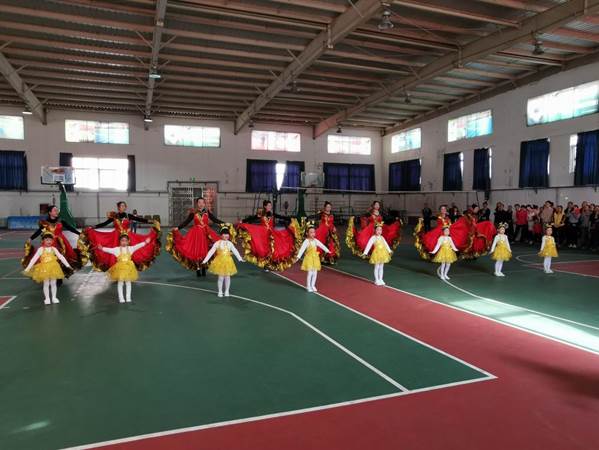 https://hqc.qust.edu.cn/__local/9/82/2F/DD92CC7135729BFA5D6D7A55761_A5E19731_1AC3C.jpg