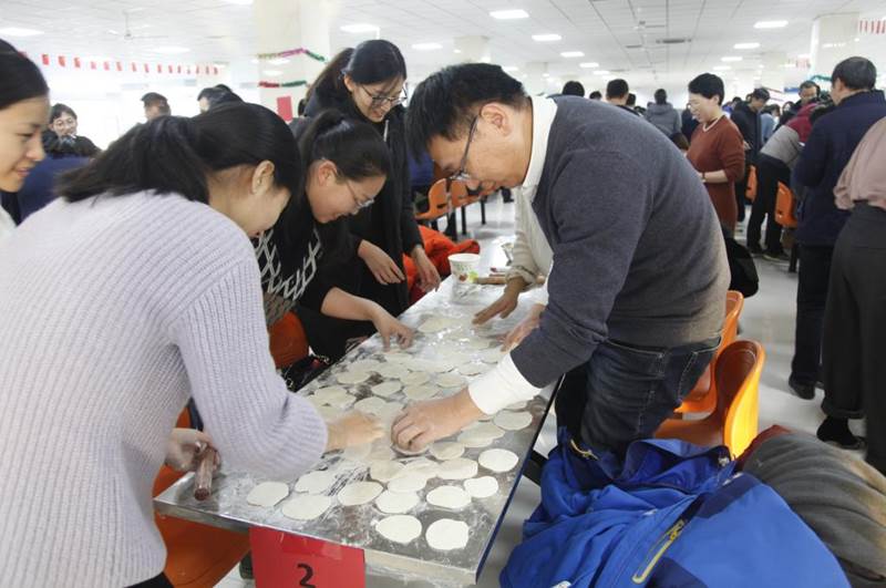 https://gmxq.qust.edu.cn/__local/7/D0/AE/9666D324AE8C2C49DA0A3DFFBCD_894632A3_17166.jpg