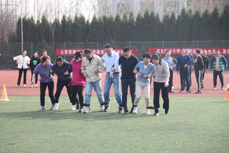 https://gmxq.qust.edu.cn/__local/5/6D/8E/D33ADBEB89D68DF7500B5D10011_8366FF7E_3C66DC.jpg
